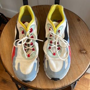 Nike air max react size 8 Womens